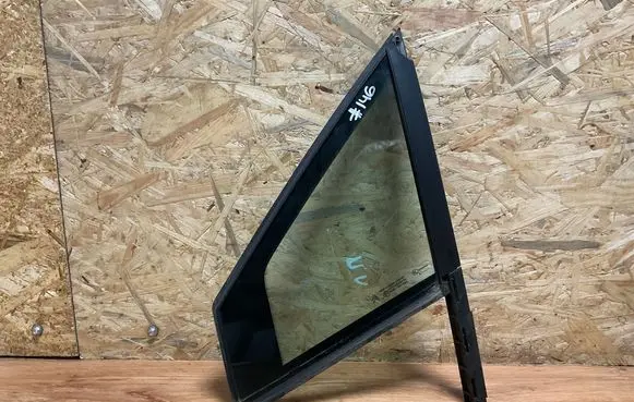 Citroen C4 I Front door vent window glass four-door 43R001025