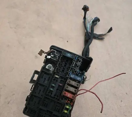 Renault Laguna II Fuse module 8200283134 55RDY2088