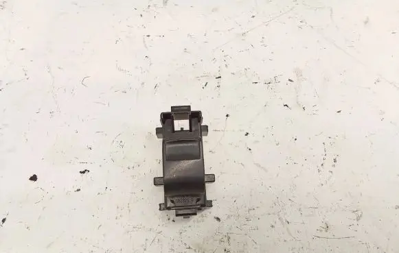 Toyota RAV 4 (XA30) Electric window control switch 1928299 8292B12