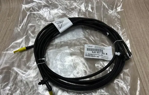 Porsche Taycan 9J1 Headlight washer hose/pipe 9J0827861B