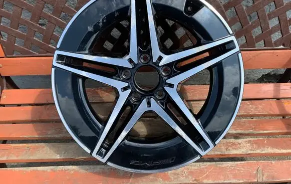 Mercedes-Benz EQA R18 alloy rim 
