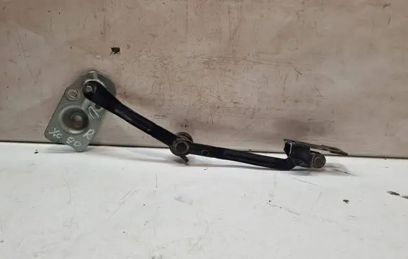 Volvo XC90 Tailgate check strap stopper 8659075