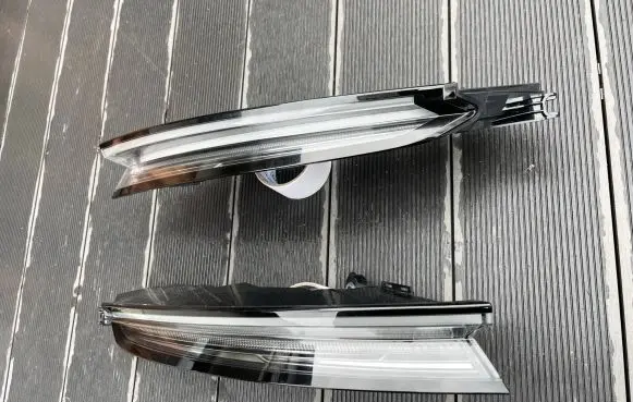 Porsche Taycan 9J1 Rear/tail lights 9JA945095A 9JA945096A