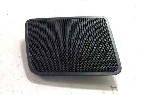 Volkswagen Caddy Subwoofer grill/trim 2K0858425