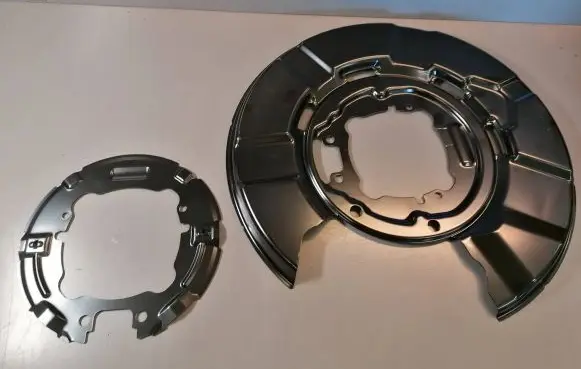 BMW X1 E84 Rear brake disc plate dust cover 6787321 34216787321 6787315