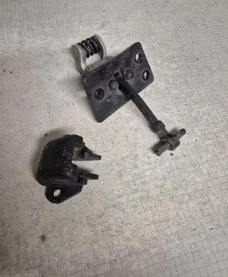 Volkswagen Transporter - Caravelle T5 Loading door check strap stopper 7H0827794G 7H0827726A