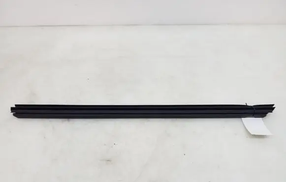Mercedes-Benz E W212 Front door trim bar A2127250965