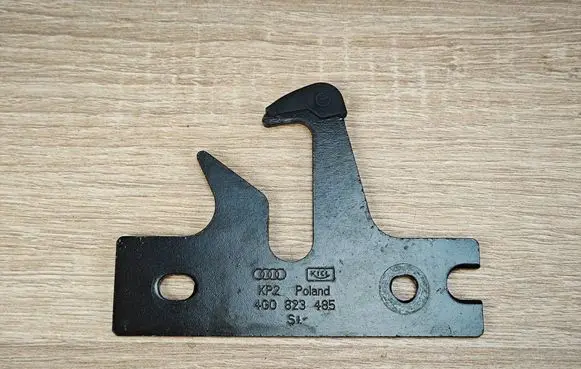 Audi A6 C7 Engine bonnet/hood lock/latch loop/hook 4G0823485