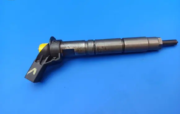 Mercedes-Benz CLS C219 Fuel injector A6420701187 0445116026