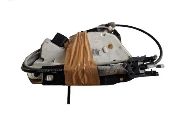 Volkswagen Tiguan Sliding door lock 5N2837016A