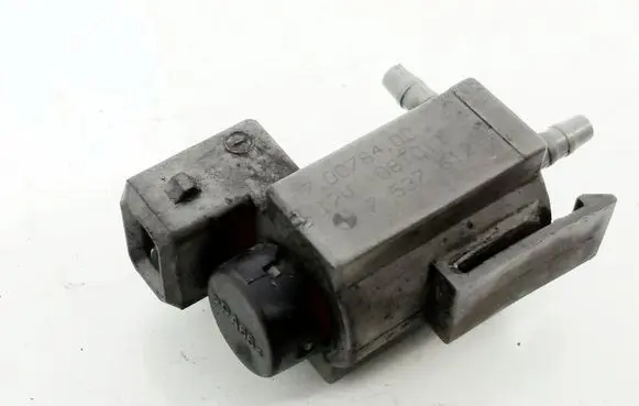 BMW 3 E90 E91 Vacuum valve 7537612 70078400