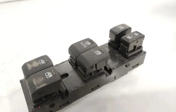 Subaru Impreza IV Electric window control switch 83071FJ140