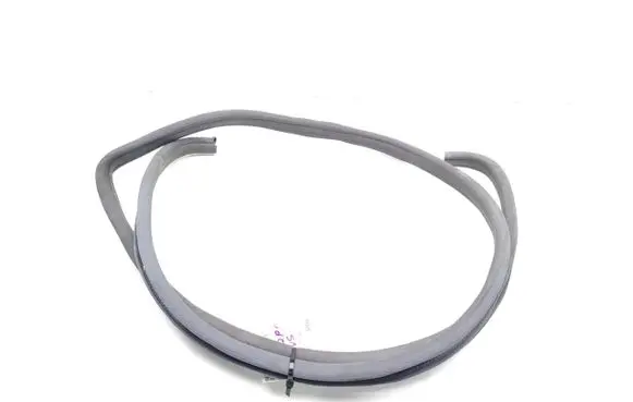 Mercedes-Benz E W124 Rubber seal front door (on door) 