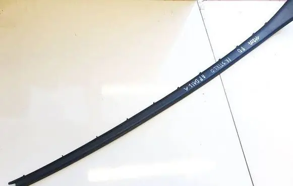 Ford Kuga I Windshield trim 8V41D03178