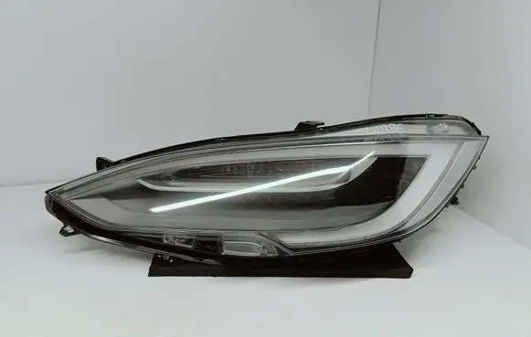 Tesla Model S Headlight/headlamp 105357400E L1996