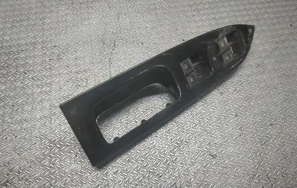 Volkswagen Touran I Electric window control switch 1T1867371F