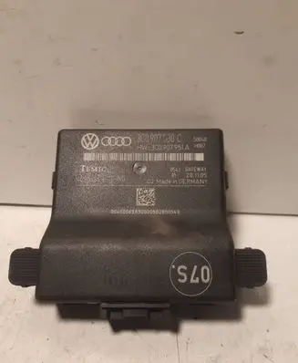 Audi A4 S4 B6 8E 8H Gateway control module 3C0907530C 3C0907951A
