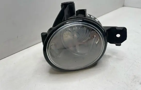 BMW X3 E83 Front fog light 13101610 7184317 89206151