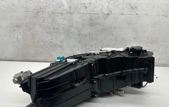 Audi Q7 4L Interior heater climate box assembly 52409155 220733 B224046
