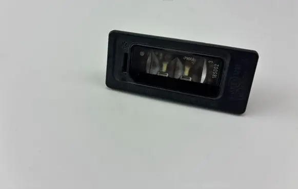 Volkswagen PASSAT B7 Number plate light 3AF943021A