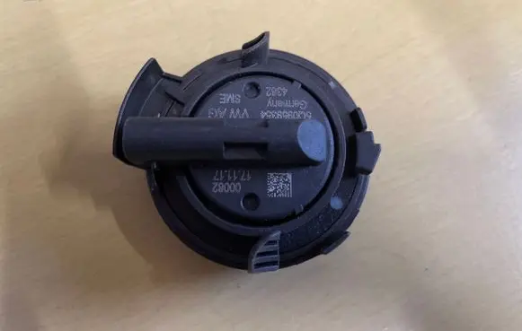 Volkswagen Golf Sportsvan Airbag deployment crash/impact sensor 5Q0959354