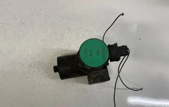 Audi 80 90 B3 Vacuum pump 443862257a