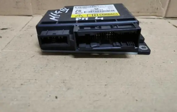 Renault Megane III Airbag control unit/module 285584194R