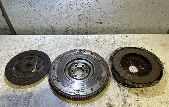 Volkswagen Golf V Clutch set kit