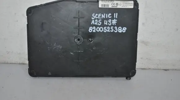 Renault Scenic II - Grand scenic II Comfort/convenience module 8200525388