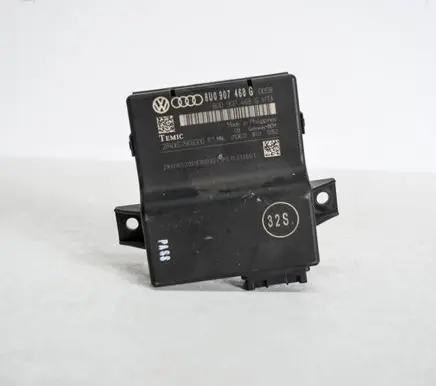 Audi A1 Gateway control module 8U0907468G