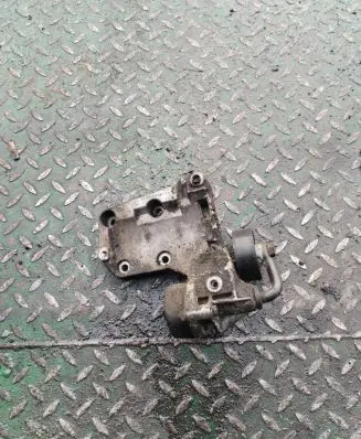 BMW 5 E39 A/C compressor mount bracket 7786194