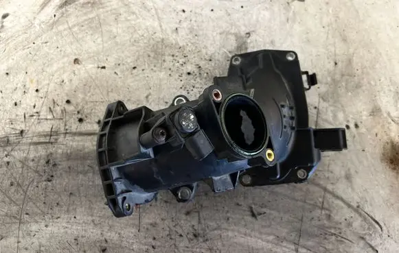 Mercedes-Benz A W176 Intake manifold A6510900828