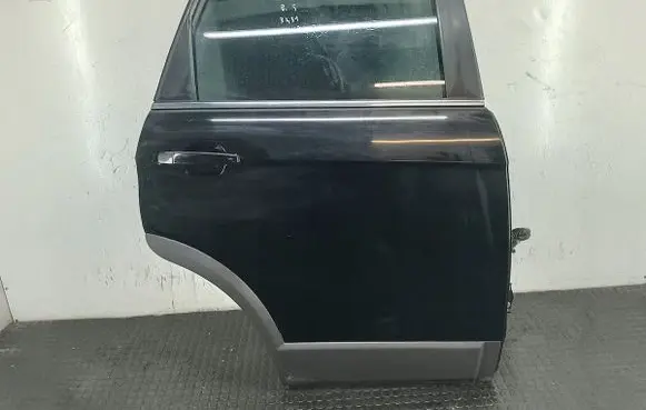 Chevrolet Captiva Rear door 19U