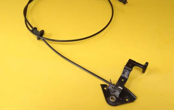 Audi A4 S4 B5 8D Engine bonnet/hood lock release cable 
