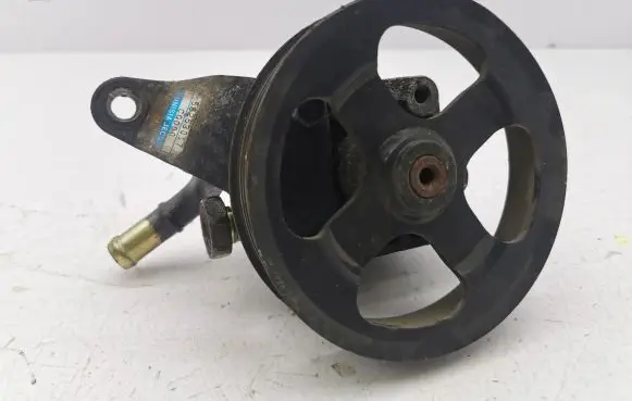 Infiniti FX Power steering pump 58253017