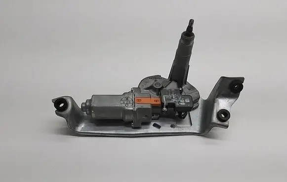 Honda CR-V Rear window wiper motor 050T0A