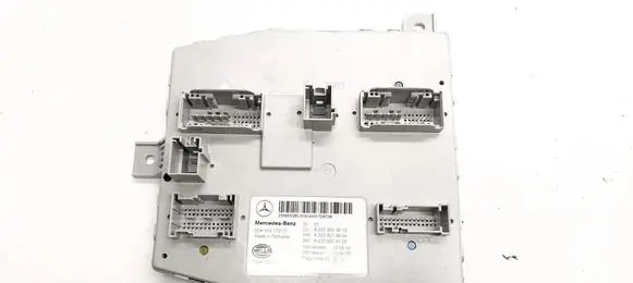 Mercedes-Benz C W205 Central body control module A2059013904