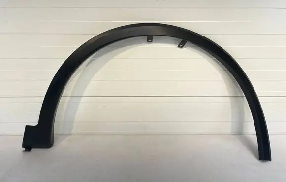 Nissan Qashqai J12 Front arch trim 638106UAOA