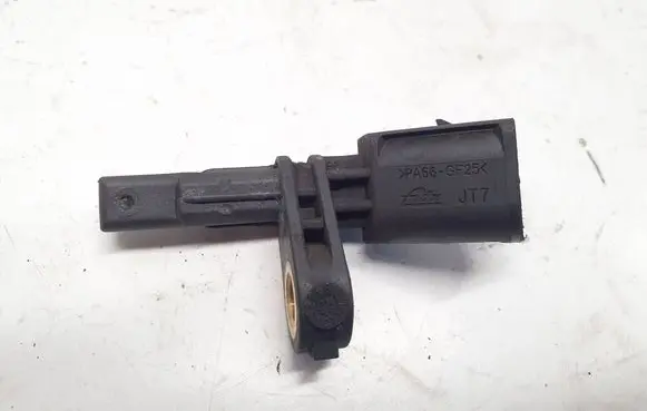 Volkswagen PASSAT CC ABS brake wheel speed sensor 7H0927804