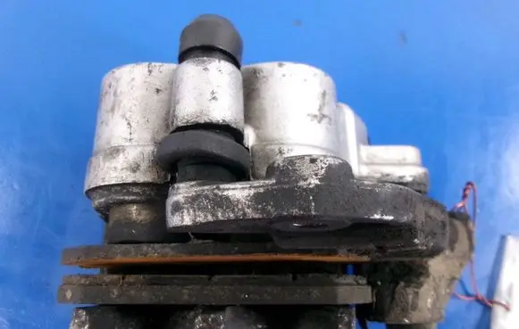 Honda Civic Front brake caliper