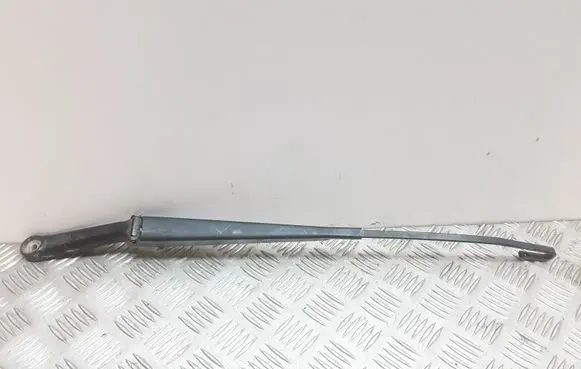 Opel Zafira A Front wiper blade arm 90582558