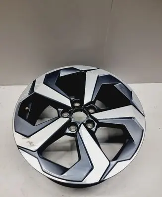 R18 alloy rim