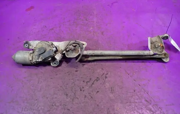 Mitsubishi Colt Front wiper linkage and motor 