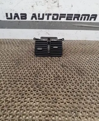 Volkswagen PASSAT B6 Rear air vent grill 3C0819203