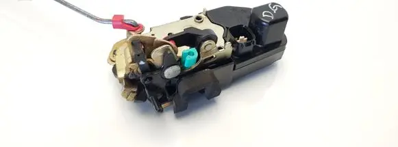 Dodge RAM 1500 DR Rear door lock