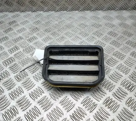 Volvo S90, V90 Quarter panel pressure vent 31369380