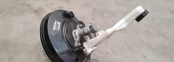 Ford Focus Brake booster DV6128195TA