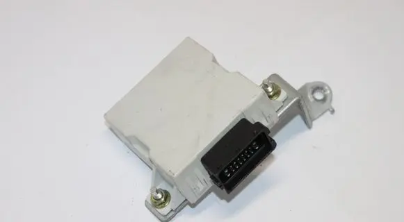 Toyota Avensis T250 Window wiper relay 8594005020