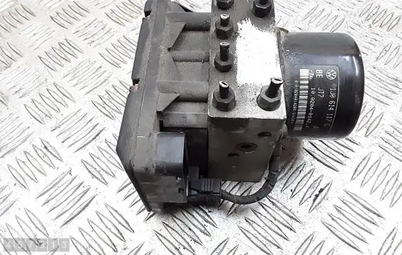 Audi A3 S3 8L ABS Pump