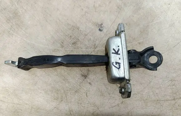 Hyundai Bayon Rear door check strap stopper